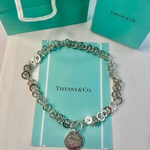 Tiffany & Co. pre-own sterling silver return to Tiffany circle Link necklace